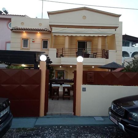 Villa Avatos - Near To The Port Of Rafina And The Airport Of Athens Άγιος Σπυρίδων Εξωτερικό φωτογραφία